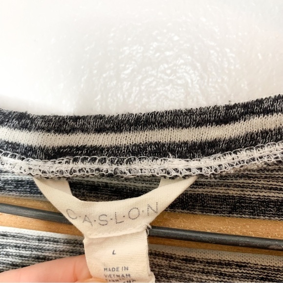 Caslon Casual Gray Stripe V‎ Neck Knit Top Large L - Picture 4 of 7